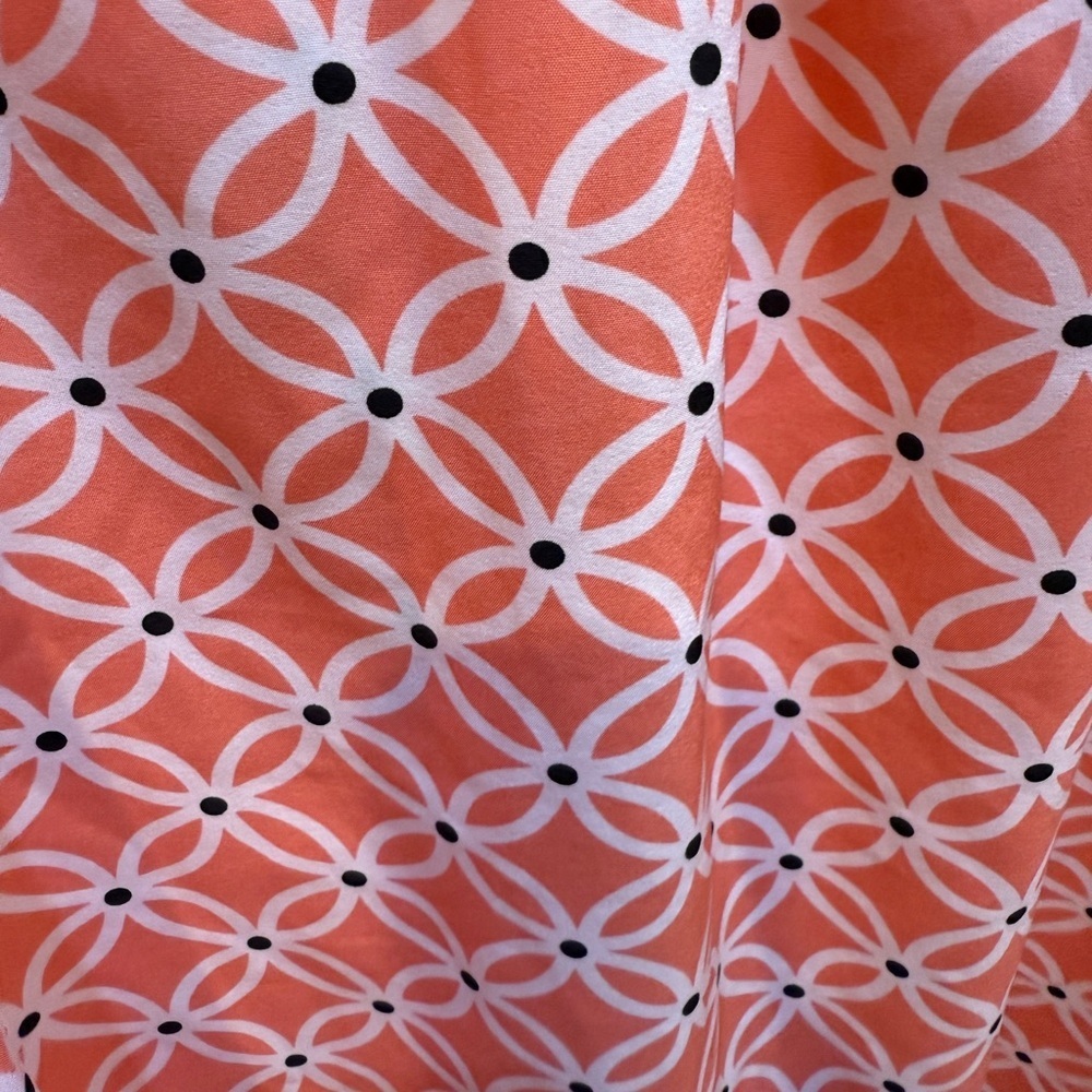 Notations Vibrant Coral and White Geometric Blouse - Picture 3 of 6